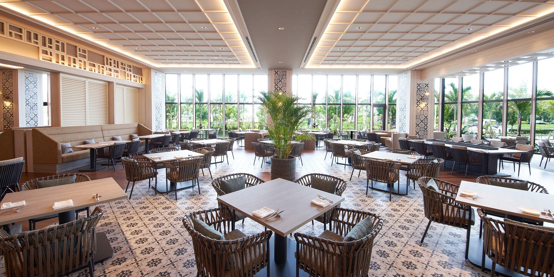 オールデイダイニング ジノーン／沖縄プリンスホテル オーシャンビューぎのわん - 画像1