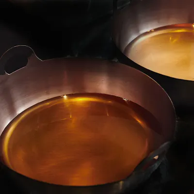 2種の胡麻油を使い分ける天ぷら
