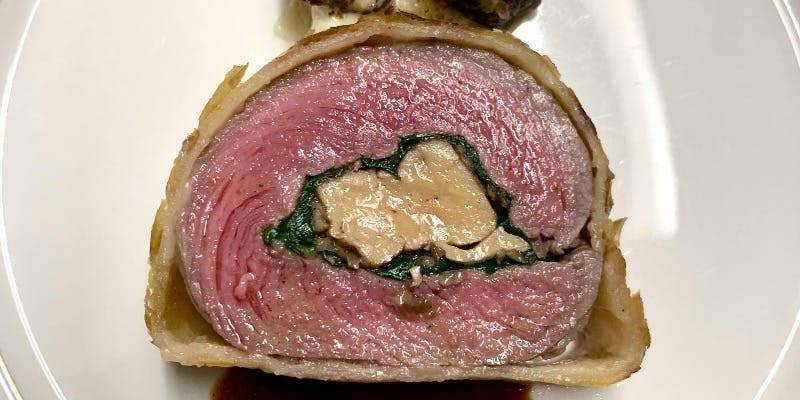 【仔羊のパイ包焼きコース】メイン料理やオードブルなど全9品