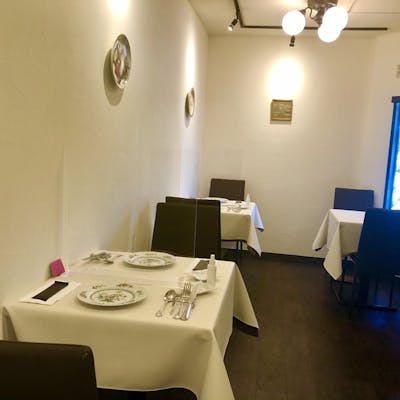 落ち着いた雰囲気の店内