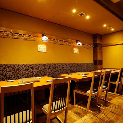 落ち着いた雰囲気の店内