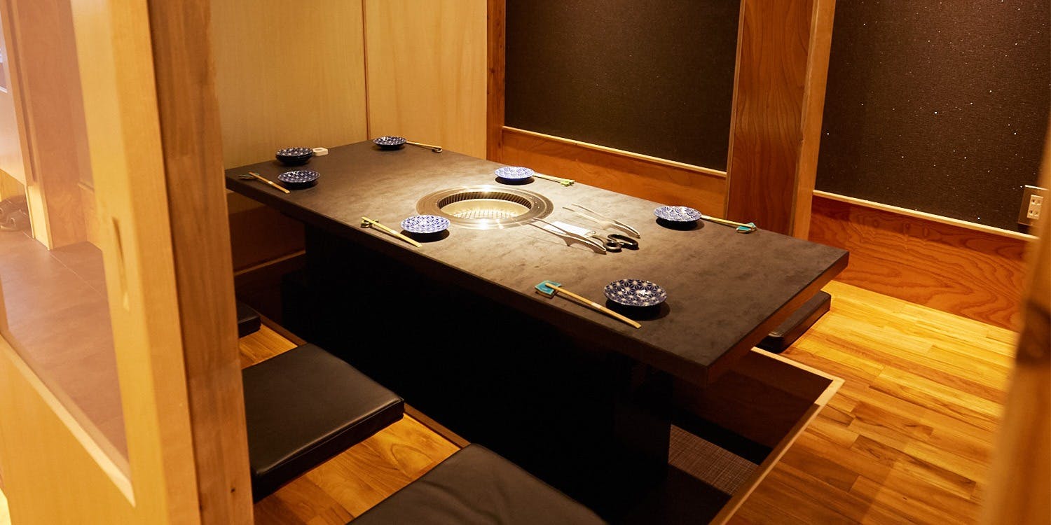 なんば黒毛和牛焼肉 霞（KASUMI）