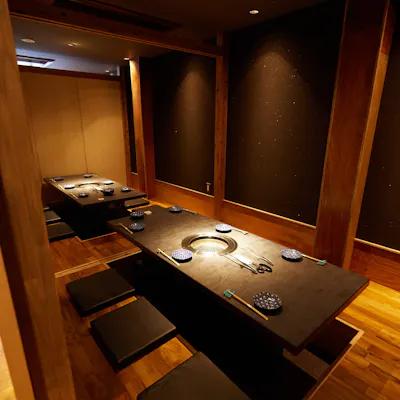 落ち着いた雰囲気の店内