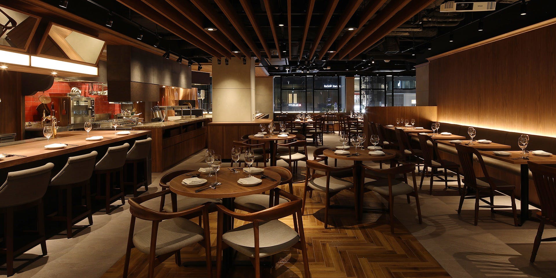 The Kitchen Salvatore Cuomo 三宮 ザ キッチン サルヴァトーレ クオモ サンノミヤ ダイワロイネットホテルコウベサンノミヤチュウオウドオリ ダイワロイネットホテル神戸三宮中央通り イタリア料理 一休 Comレストラン