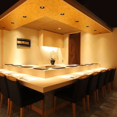 凛とした佇まいの空間