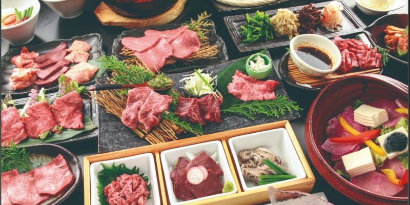 【宴コース】肉刺身3種、焼しゃぶおろしポン酢、ハラミ3種、選べる〆など全13品