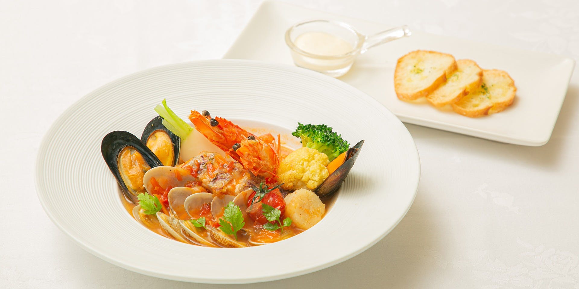 フレンチ＆バー ディネット