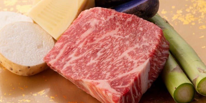 【ランチStandard Course】厳選黒毛和牛と旬の海鮮の鉄板焼き等全9品