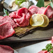 焼肉・にくなべ屋 神戸びいどろ 北野坂店