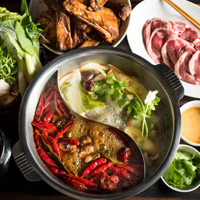 王道の中国料理から薬膳火鍋まで
