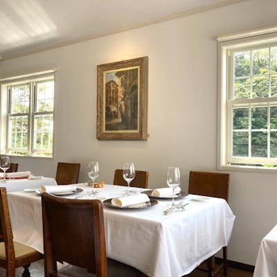 【アットホームな雰囲気の店内】