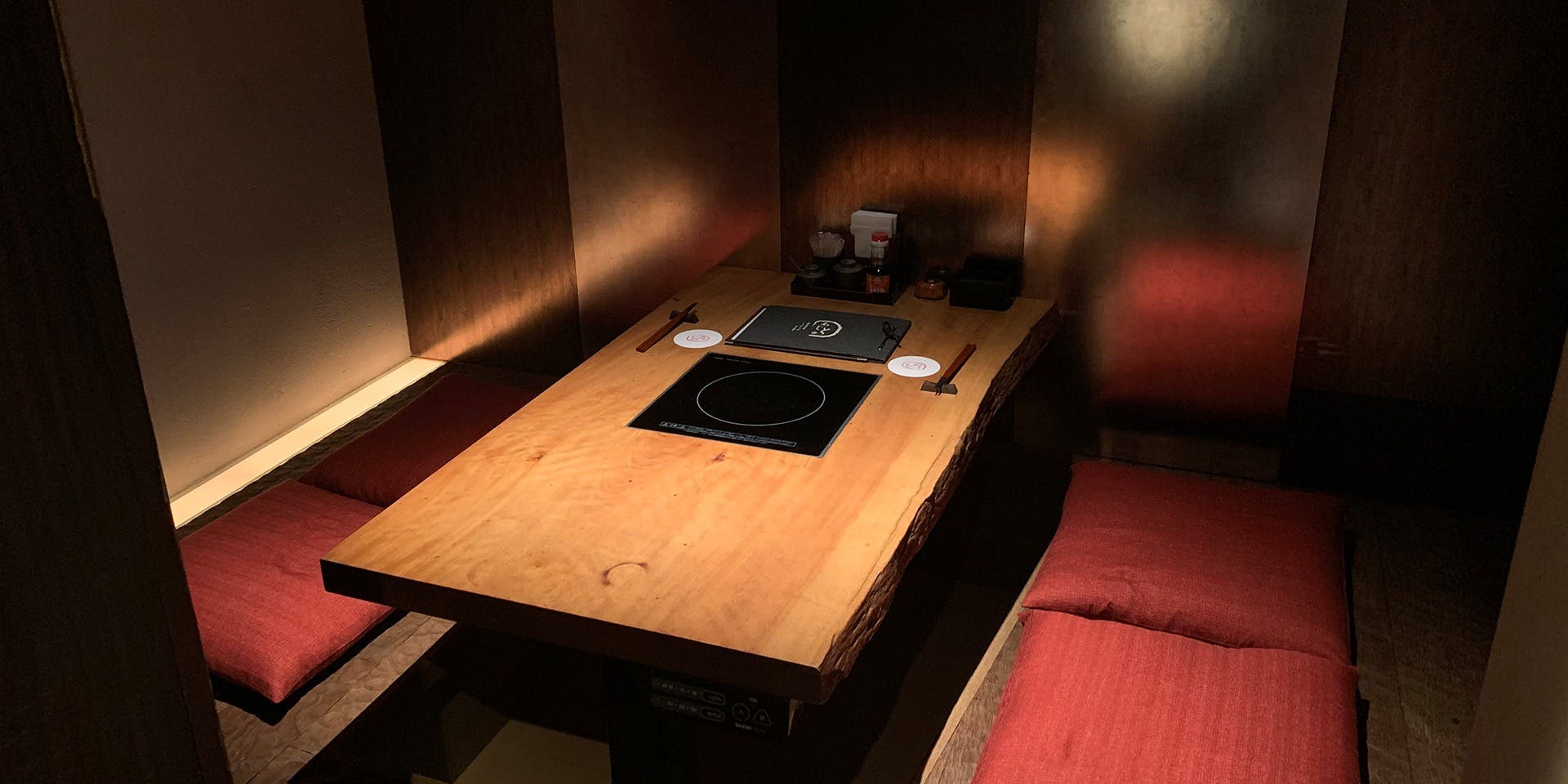 記念日におすすめのレストラン・黒豚しゃぶしゃぶあじとDear西麻布の写真1