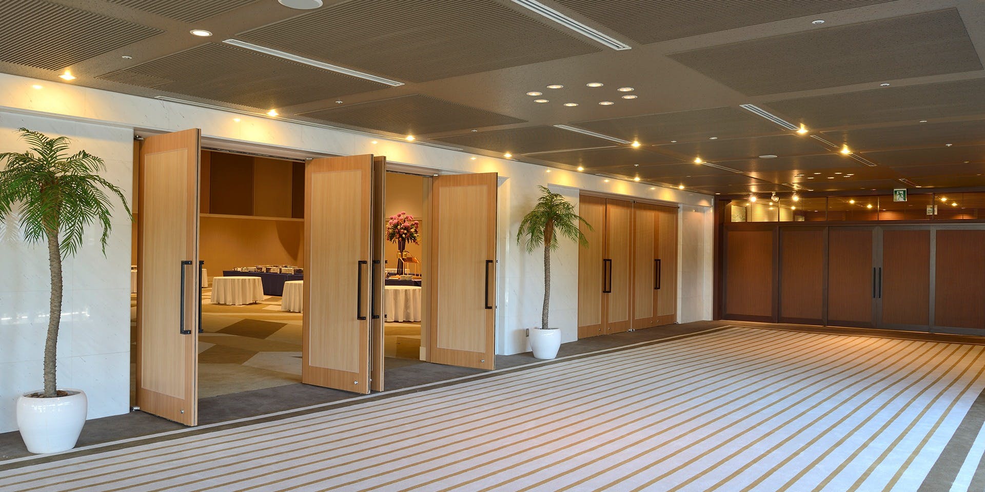 メインバンケットホール／大磯プリンスホテル