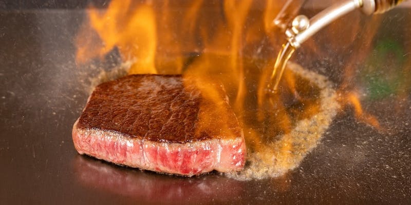 【Xmas Lunch 2025】黒毛和牛サーロイン鉄板焼きコース＋1ドリンク（12/24～12/25）