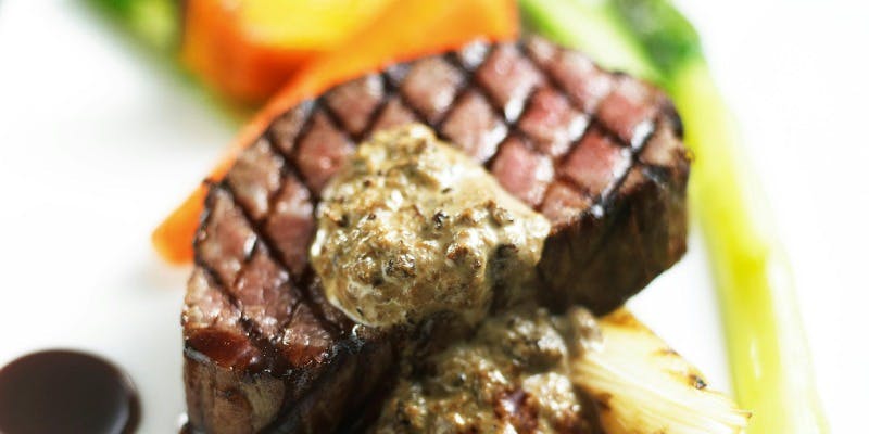 【プライベートテラスパーティープラン】2時間飲み放題！国産牛のグリル・豚肩ロース肉のコンフィ等全9品