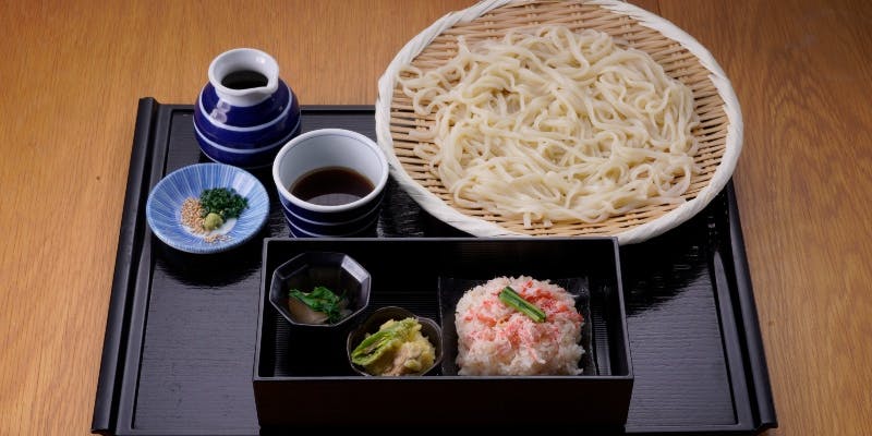 【平日ランチ】おうどんと選べるごちそうごはん　サイドビュッフェ付＋乾杯スパークリングワイン付き