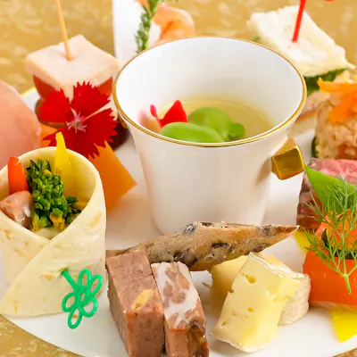 総料理長 徳重 慎一郎