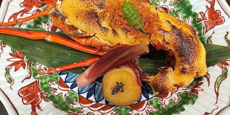 【2025年】個室確約＜プレミアム 七五三（しちごさん）通常コース＞伊勢海老黄金焼きと黒毛和牛すき焼き他