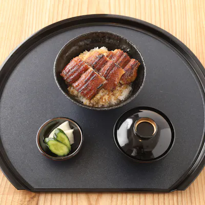 創業90年以上の目利きで選び抜いた、自慢の鰻