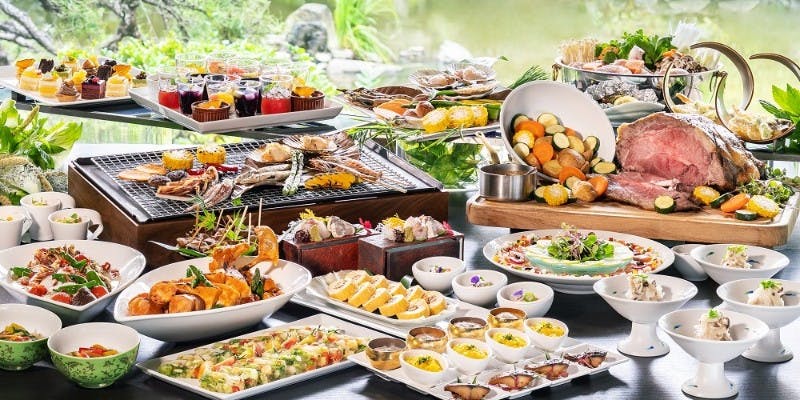 1/1～1/4 新春ランチ1部11：30～【100年庭園ランチビュッフェ】開催