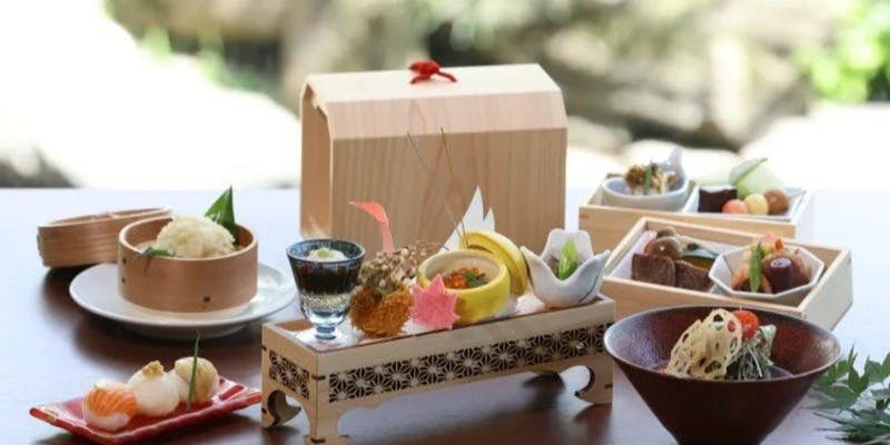 平日ランチ限定　国登録名勝登録記念1日10食限定「たまて箱御膳スイーツセット」隠れ家つつじにて