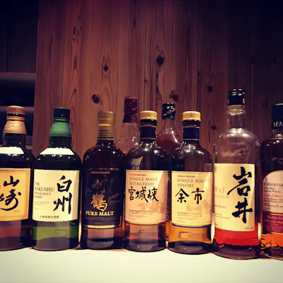 季節ごとのこだわりのお料理と種類豊富なお酒