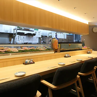 落ち着いた雰囲気の店内