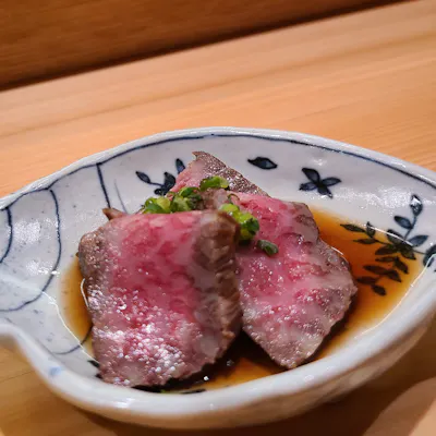 お鮨だけでなく、お肉にも舌鼓を