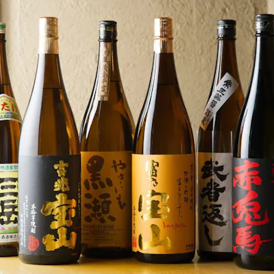 厳選した月替わりの日本酒・ワイン