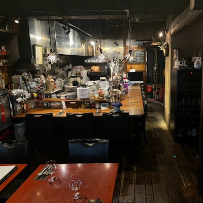 落ち着いた雰囲気の店内