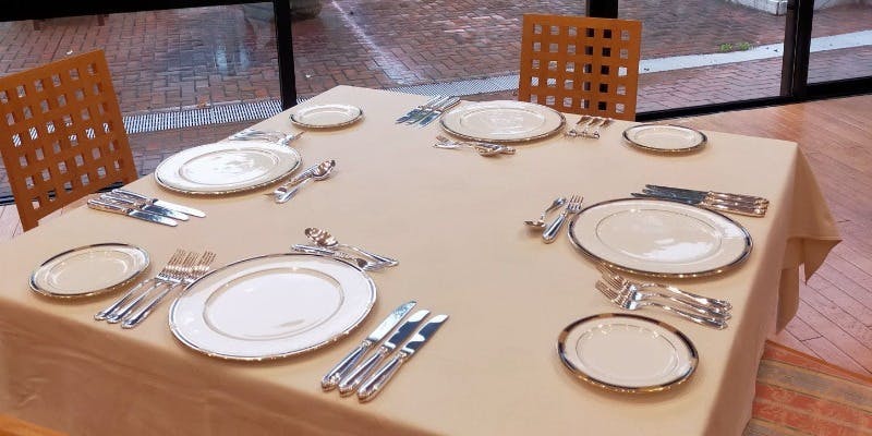 フランス料理 ゼファー