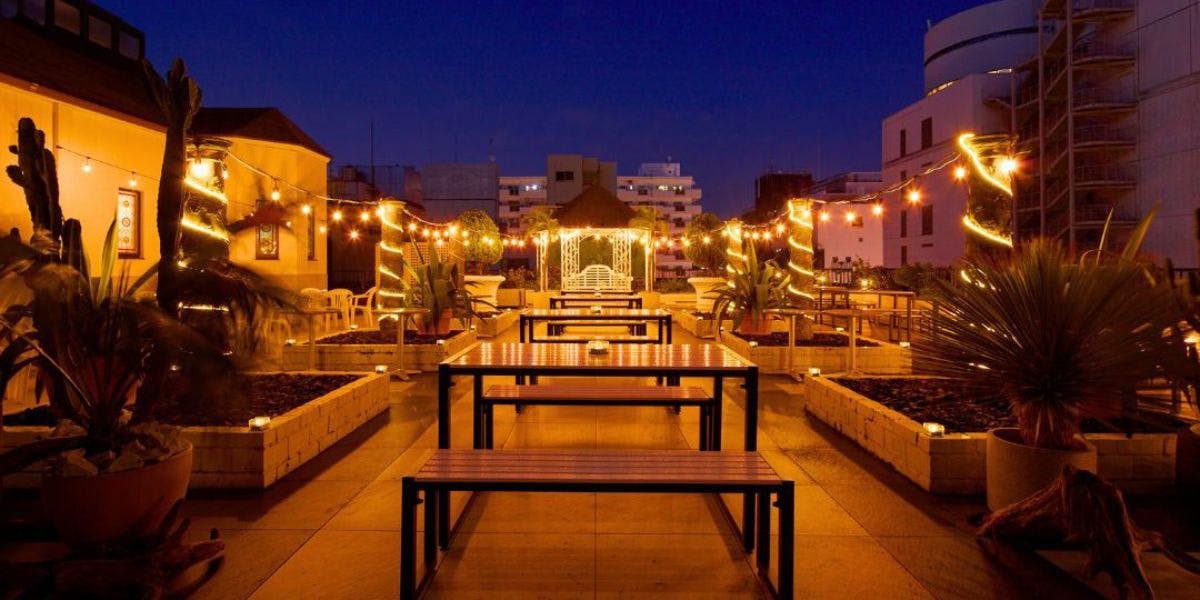 トワイライト リュクス ビアガーデン by Cuervo (トワイライトリュクス