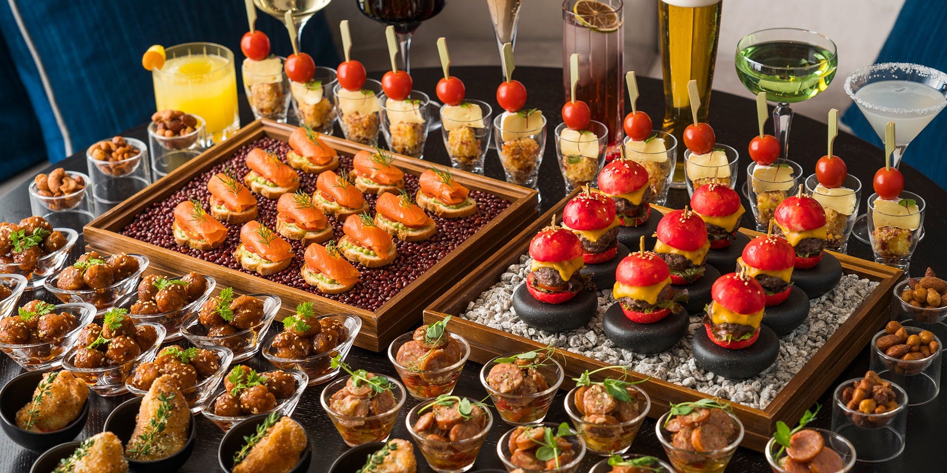 バー＆ラウンジ ZATTA