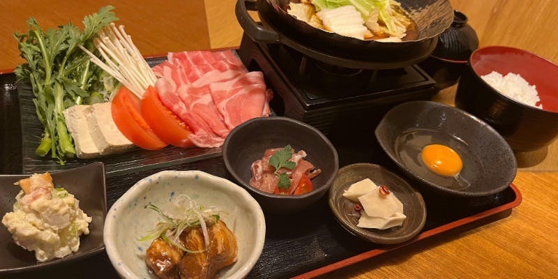 朝霧ヨーグル豚のすき鍋御膳＋【ランチドリンク1杯サービス】