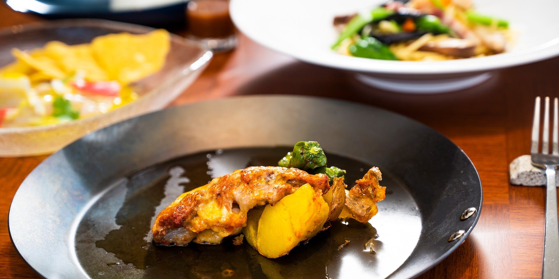 ヒルサイド グリル レストラン（Hillside Grill Restaurant）