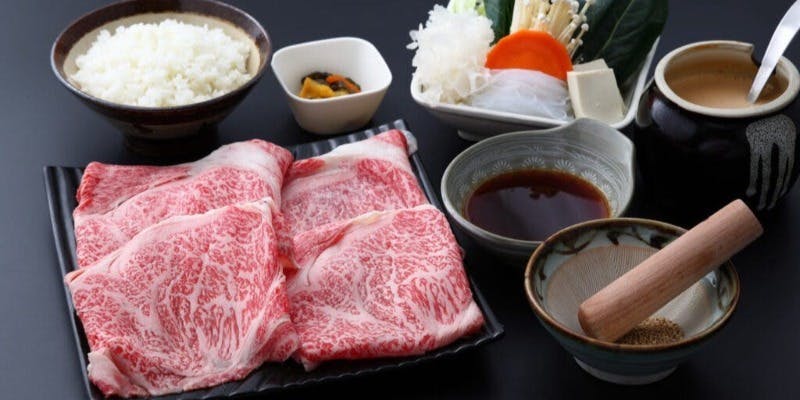 【ランチ A5ランク黒毛和牛リブロースセット】→1ドリンク＋デザートサービス　4500円→3600円