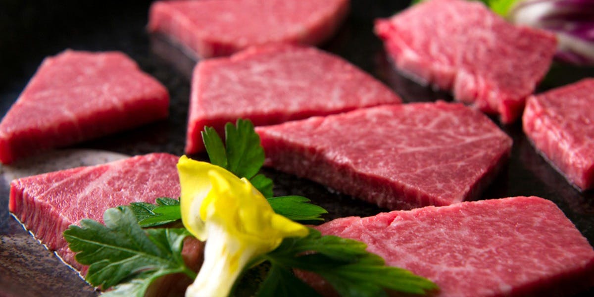 炭火焼肉 牛皇 久茂地国際通り店 - 画像2