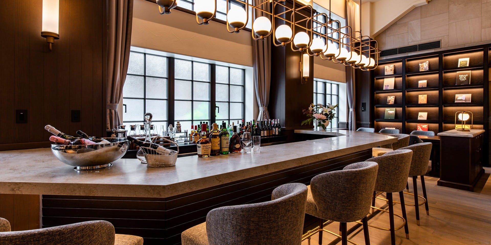 SUSHI-BAR ＠ library the hotel seiryu／ザ・ホテル青龍 京都清水