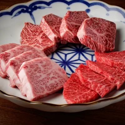 全国各地から厳選して仕入れた上質なお肉