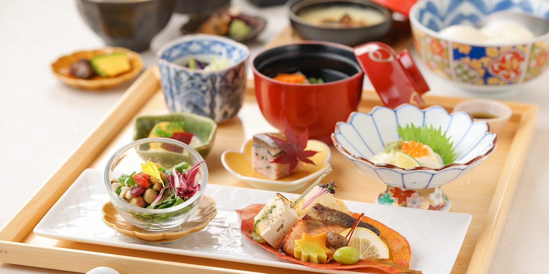 豆腐料理と吟醸せいろ蒸し 八かく庵 名古屋セントラルタワーズ店（はっかくあん）