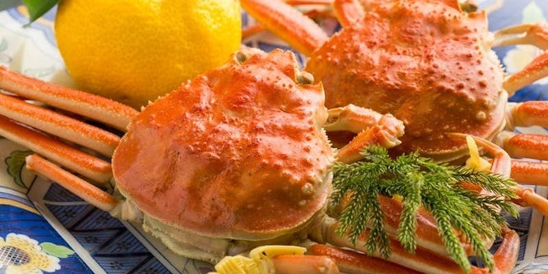 【冬季限定】銀座で食す「越前がに」と特上ウニ・本マグロのおまかせ握りコース