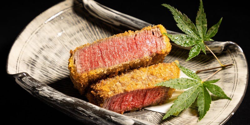 【極コース】サーロインユッケ、和牛ヘレカツ、土鍋 等 全13品（カウンター席）