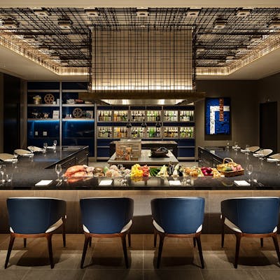 落ち着いた雰囲気が特徴的な炉端ダイニング