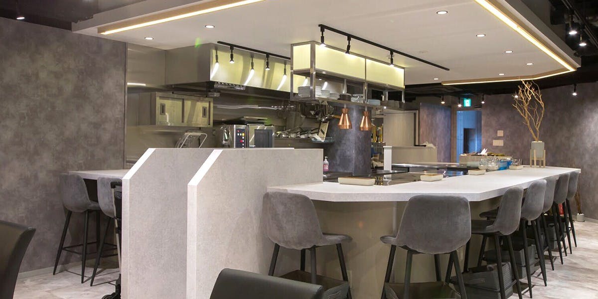 ヨルゴハン QueuxNorme梅田店 - 画像1