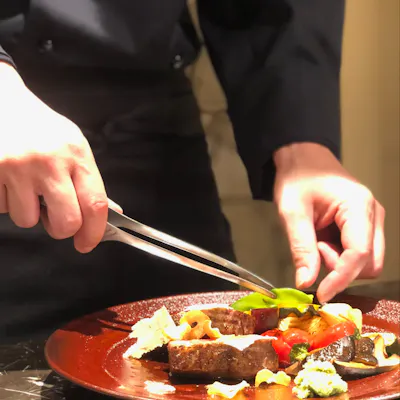 こだわりの銘柄和牛と新鮮野菜
