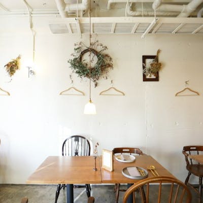 開放感のあるおしゃれな店内