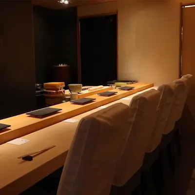 銀座に映える端正な空間美