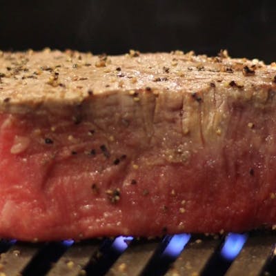 上質な黒毛和牛のみを使用する焼肉