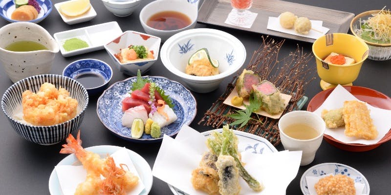 【山崎】先附、お任せ天ぷら10種、お造里、サラダなど