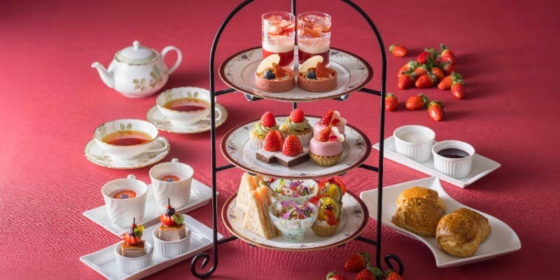 【苺のアフタヌーンティー 】ここでしか味わえない苺スイーツとのマリアージュ＋カフェフリー